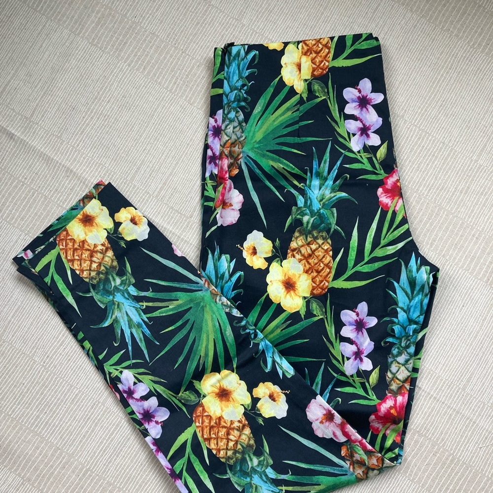 Boston Proper capris in Tropical print
